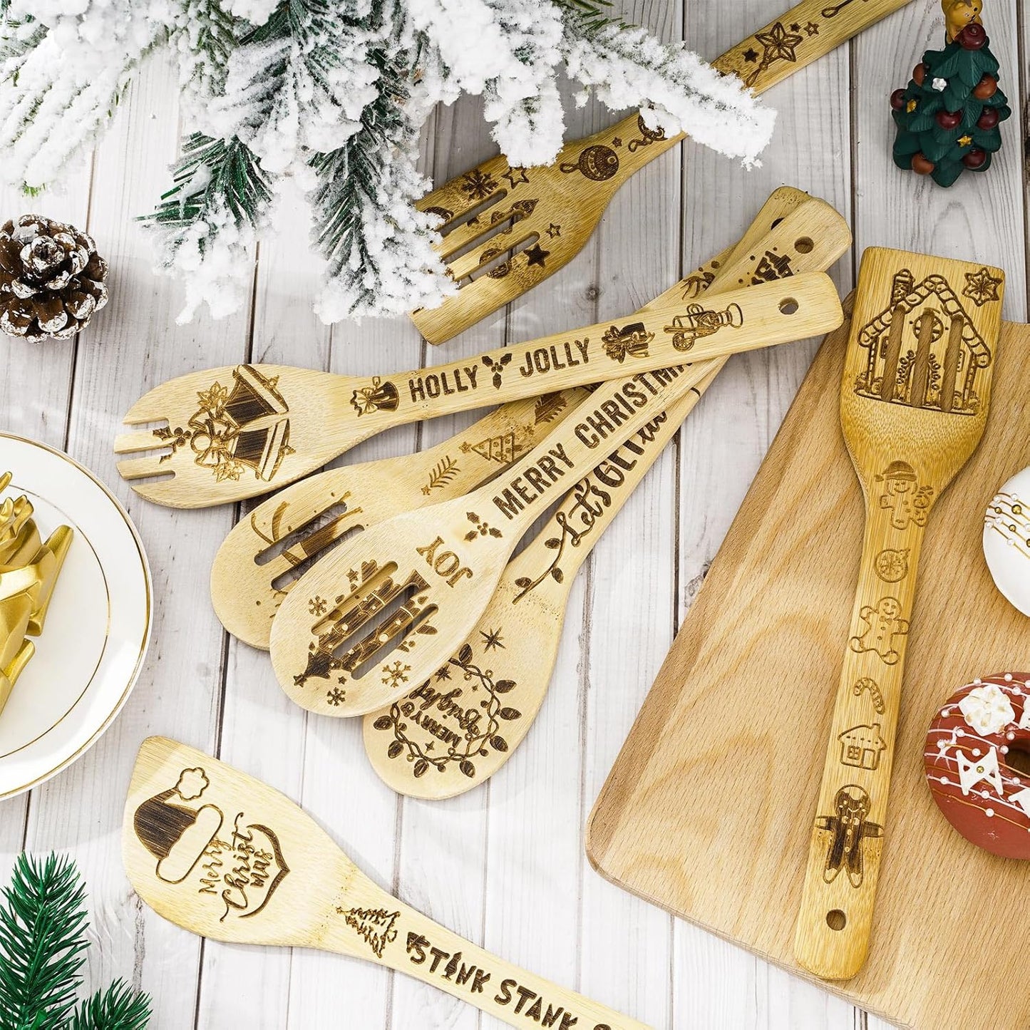 12Pcs Christmas Wooden Spoons Set Santa Snowman Tree Wooden Spoons Xmas Natural Burned Cooking Utensil Spoon for Xmas Party Decoration Home Kitchen Supplies