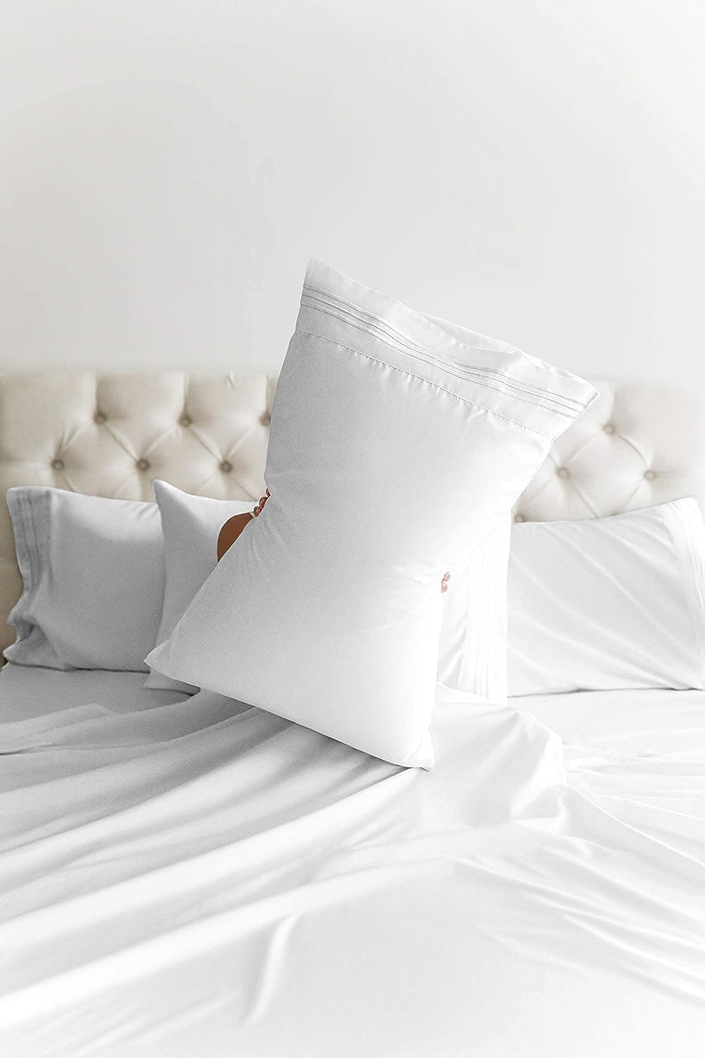 Queen 6 Piece Sheet Set - Breathable & Cooling Bed Sheets - Hotel Luxury Bed Sheets for Women, Men, Kids & Teens - Comfy Bedding W/ Deep Pockets & Easy Fit - Soft & Wrinkle Free - Queen White Sheets