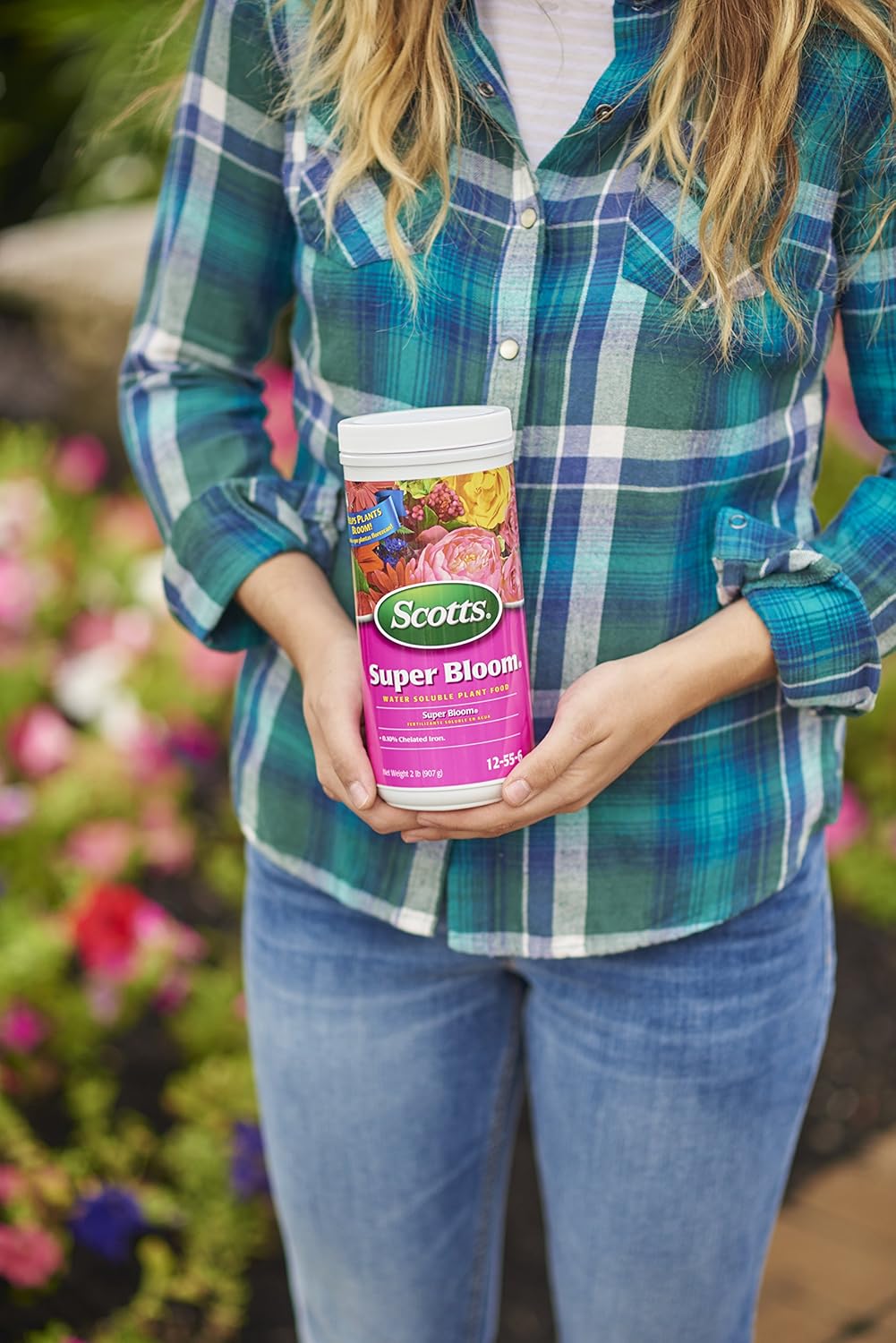 Super Bloom Water Soluble Plant Food, 2 Lb - NPK 12-55-6 - Fertilizer for Outdoor Flowers, Fruiting Plants, Containers and Bed Areas - Feeds Plants Instantly