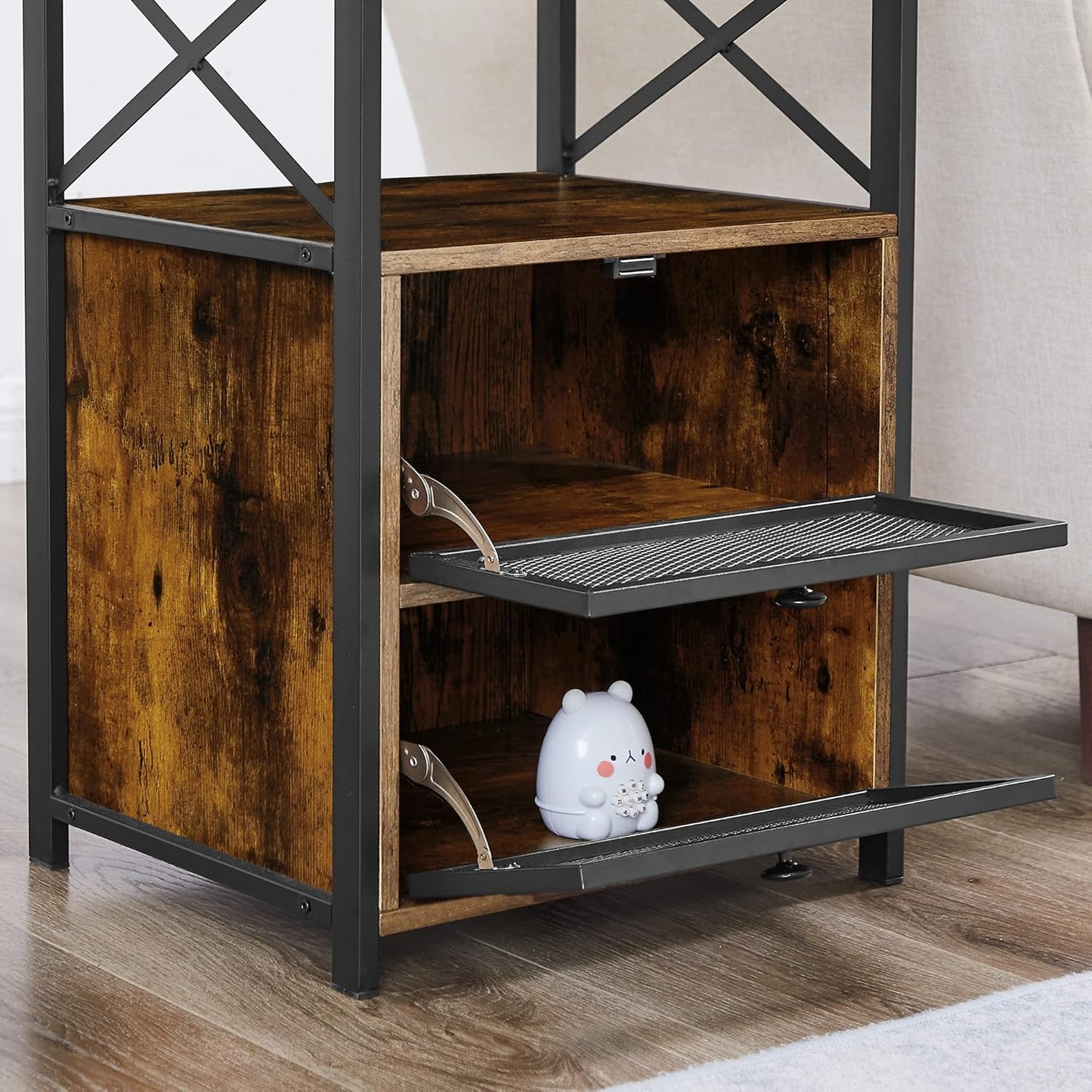 End Side Table, Modern Night Stand with Storage Space and Door,Nightstands for Living Room,Bedroom,Lounge,Brown